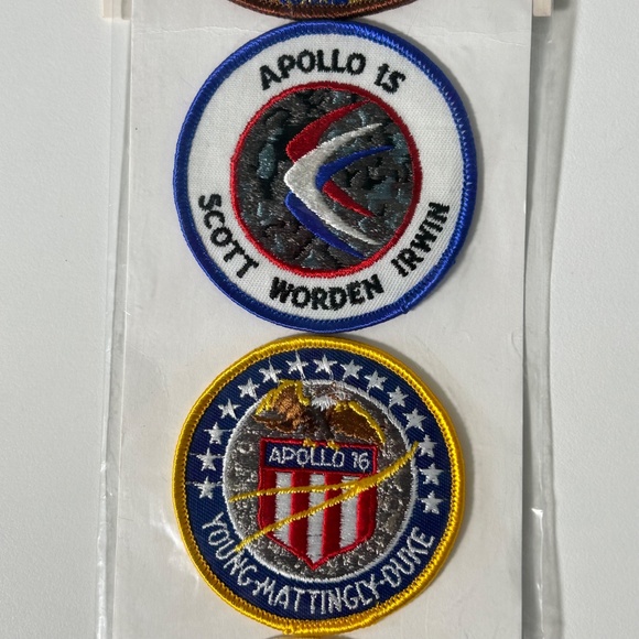Kennedy Space Center Spaceport USA Apollo Emblems Set of 12 Made In USA (18B) - Picture 9 of 10